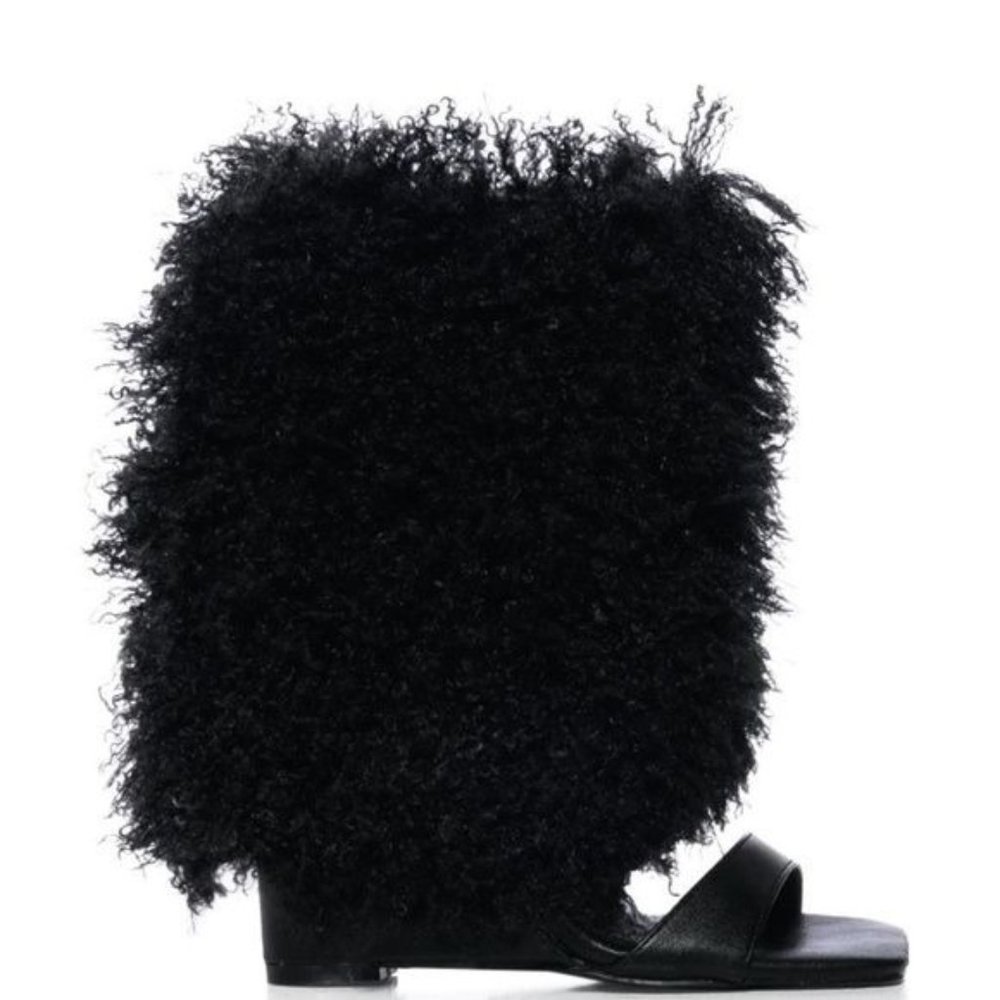 Callie Lives Xena Black Azalea Wang Faux Shearling Fur Peep-toe Wedge Booties 8 - Picture 6 of 7